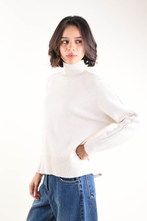 Alternative view of MAGLIA CON COLLO ALTO A COSTE