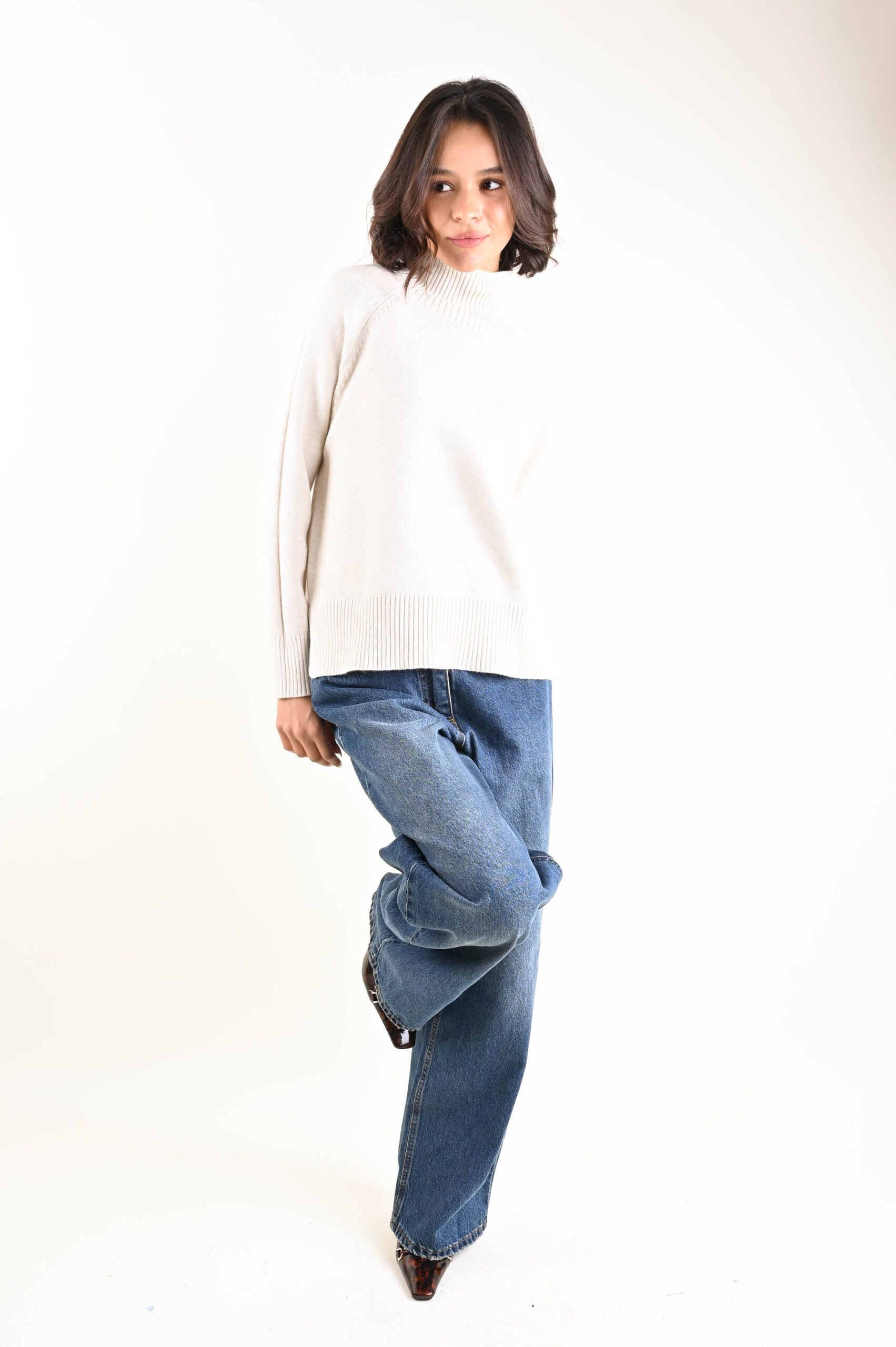 MAGLIA CON COLLO ALTO A COSTE – Bild 5