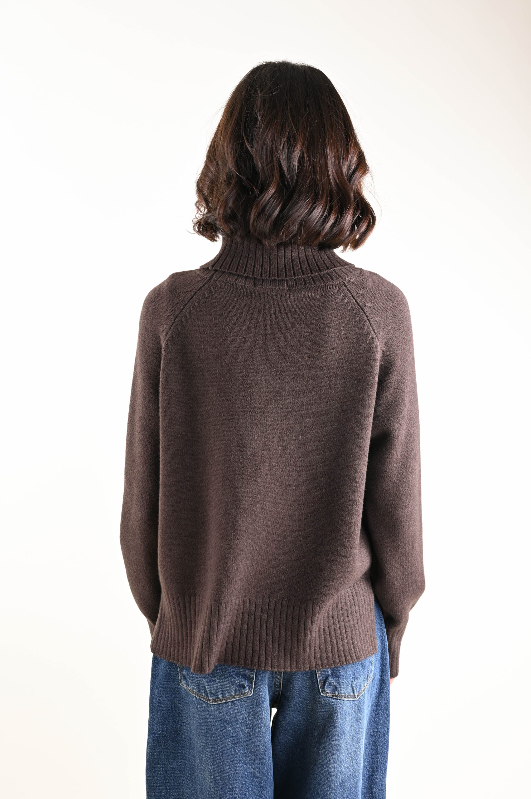 MAGLIA CON COLLO A COSTINE - immagine 3