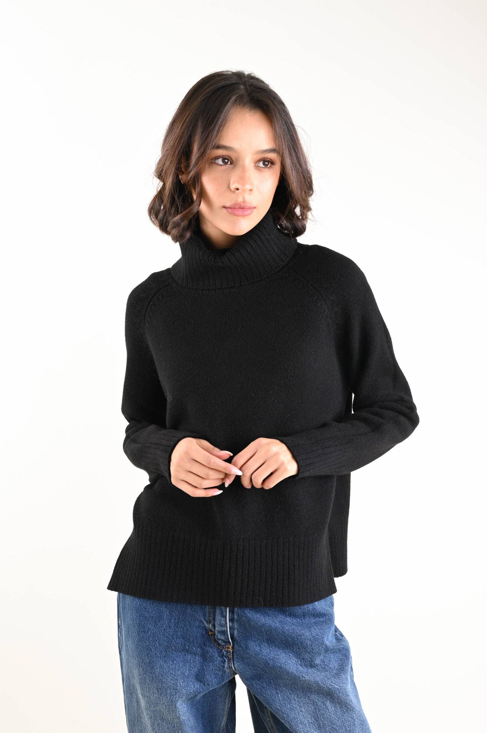 M9560-90_NERO MAGLIA CON COLLO A COSTINE - TU