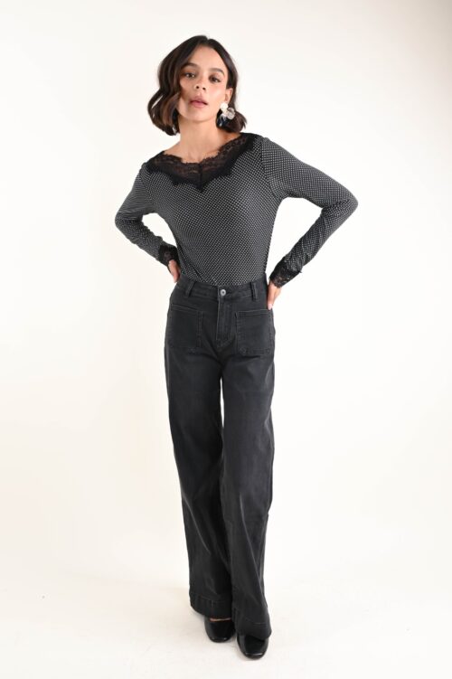 JEANS STRAIGHT NERI CON TASCHE FRONTALI