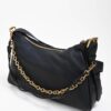 BORSA BAGUETTE IN SIMILPELLE MARTELLATA CON CATENA - Nero, TU