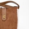 BORSA A TRACOLLA IN SUEDE CON BORDI IN SHEARLING - Coffee, TU