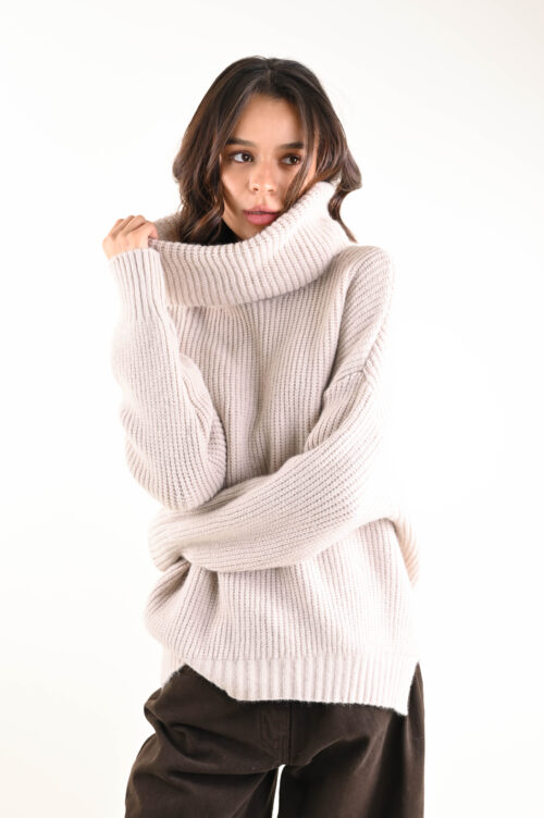 MAGLIA A COLLO MORBIDO IN MAGLIA GROSSA