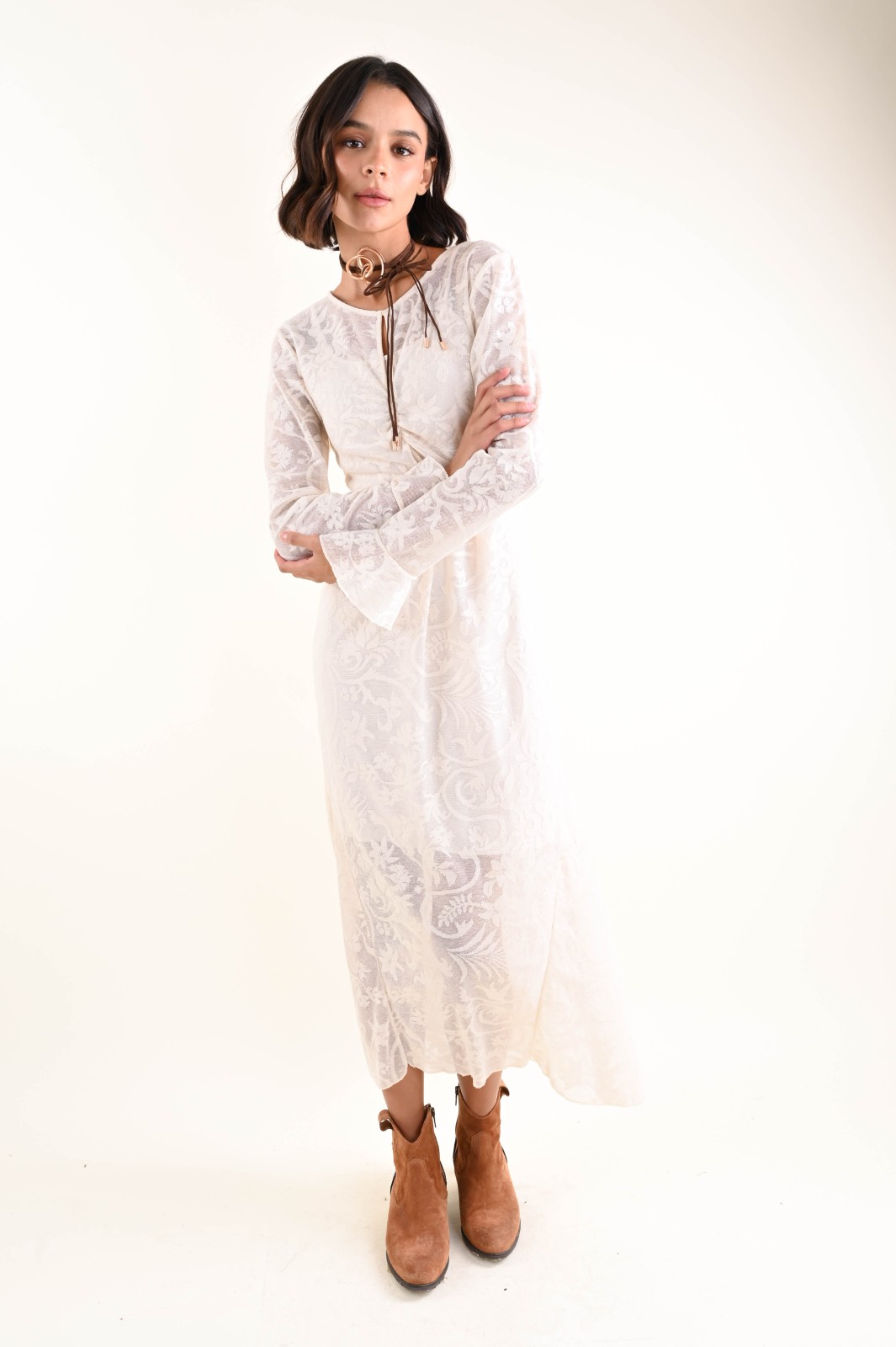 CHOKER CON NODO DECORATIVO E ELEMENTI METALLICI - Image 7