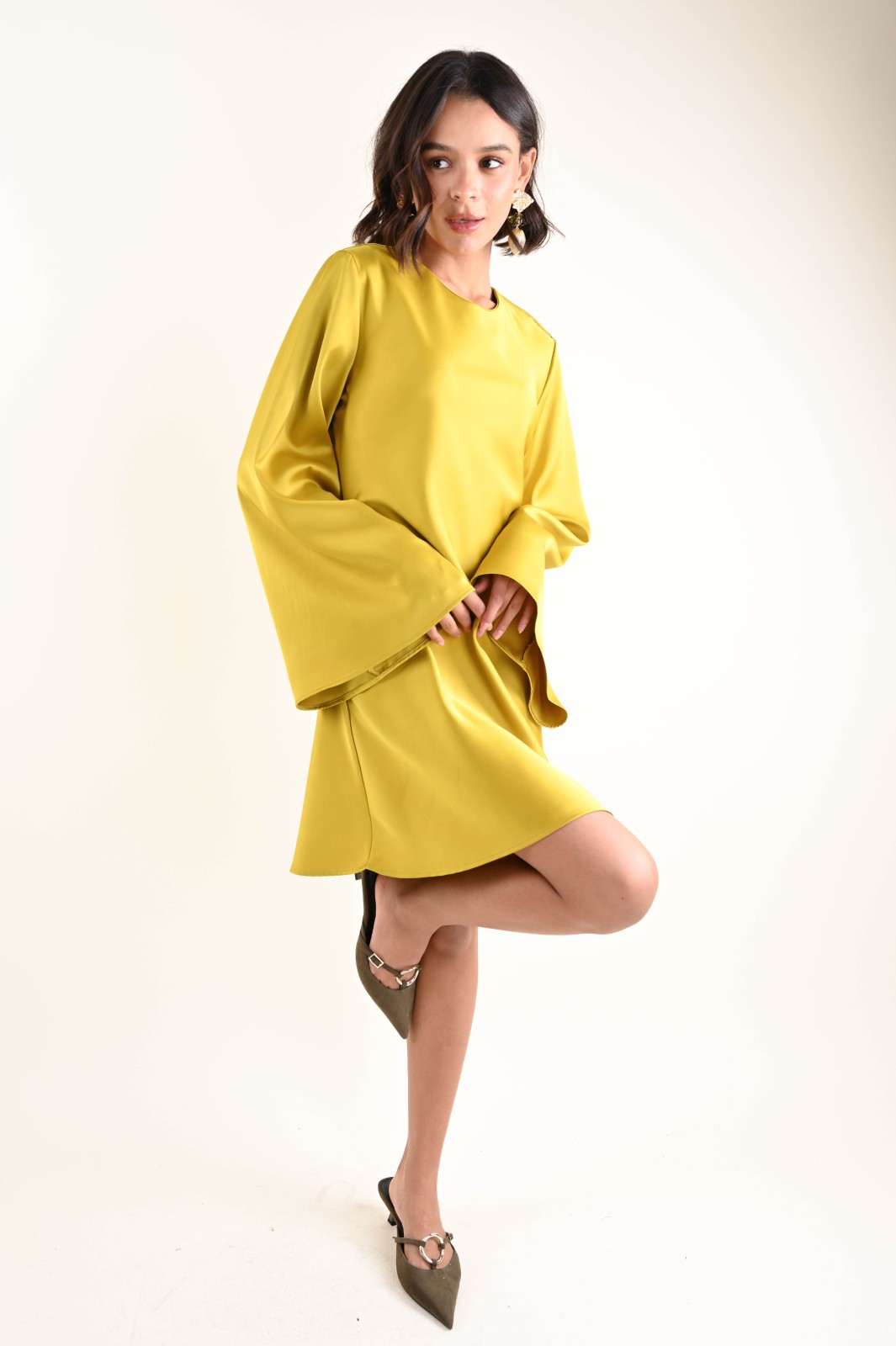 ORECCHINI SCENOGRAFICI MULTIELEMENTO CON BASE MARTELLATA - Image 3