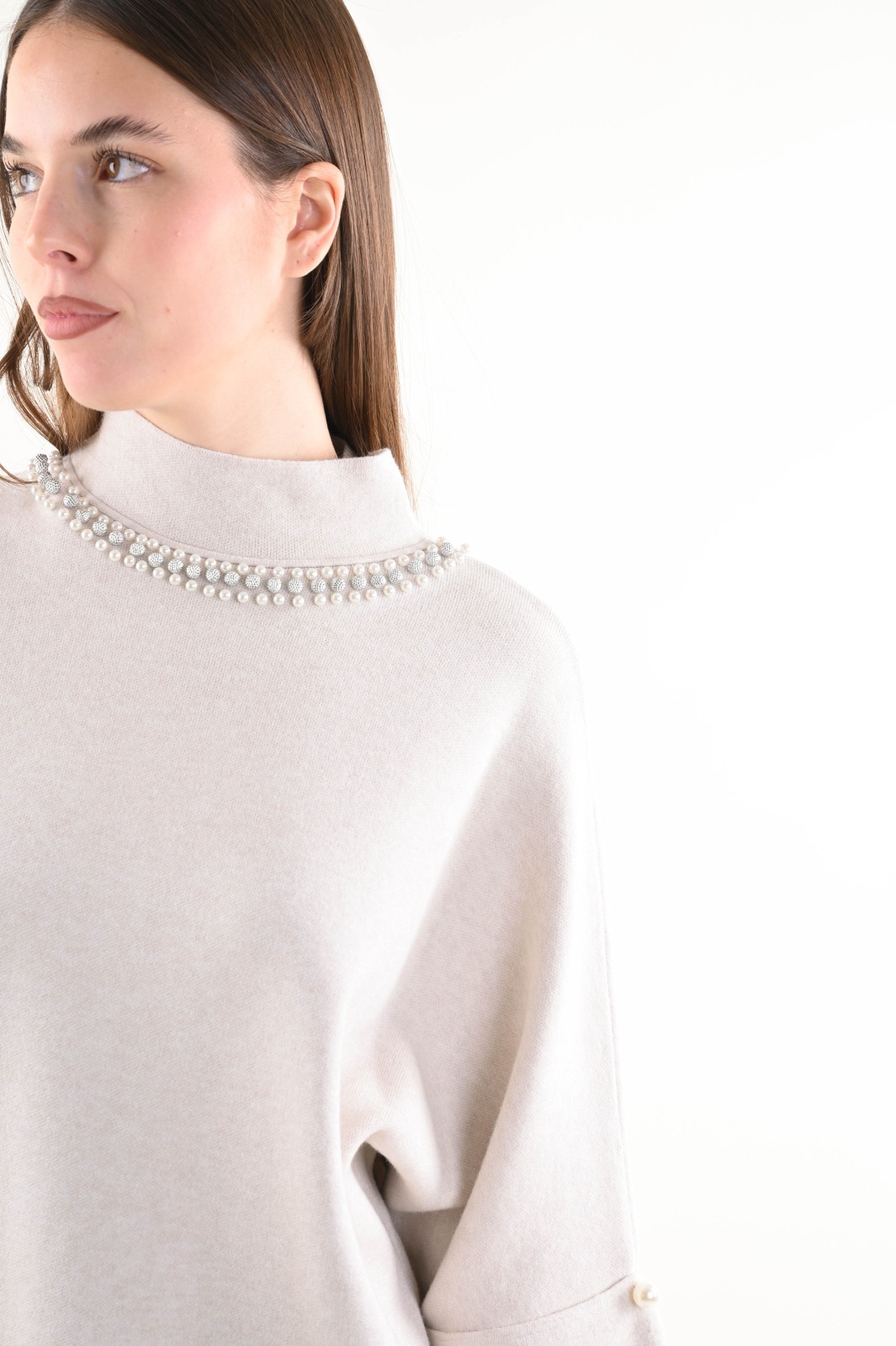 MAGLIA ELEGANTE CON PERLE - immagine 2