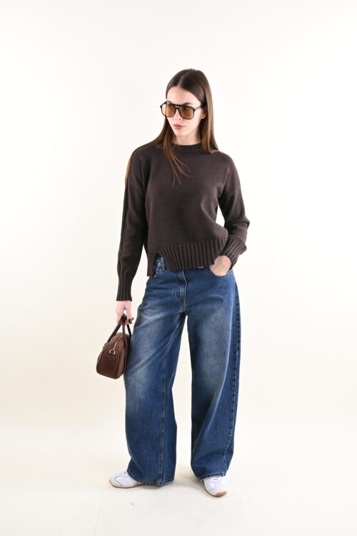 Alternative view of MAGLIA GIROCOLLO CON ORLI A COSTE