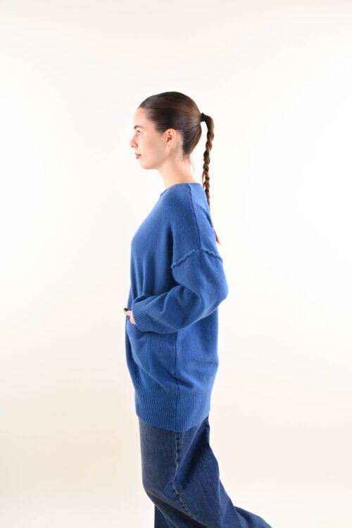 Alternative view of MAGLIA DONNA MORBIDA CON TASCA FRONTALE E VESTIBILITÀ OVER