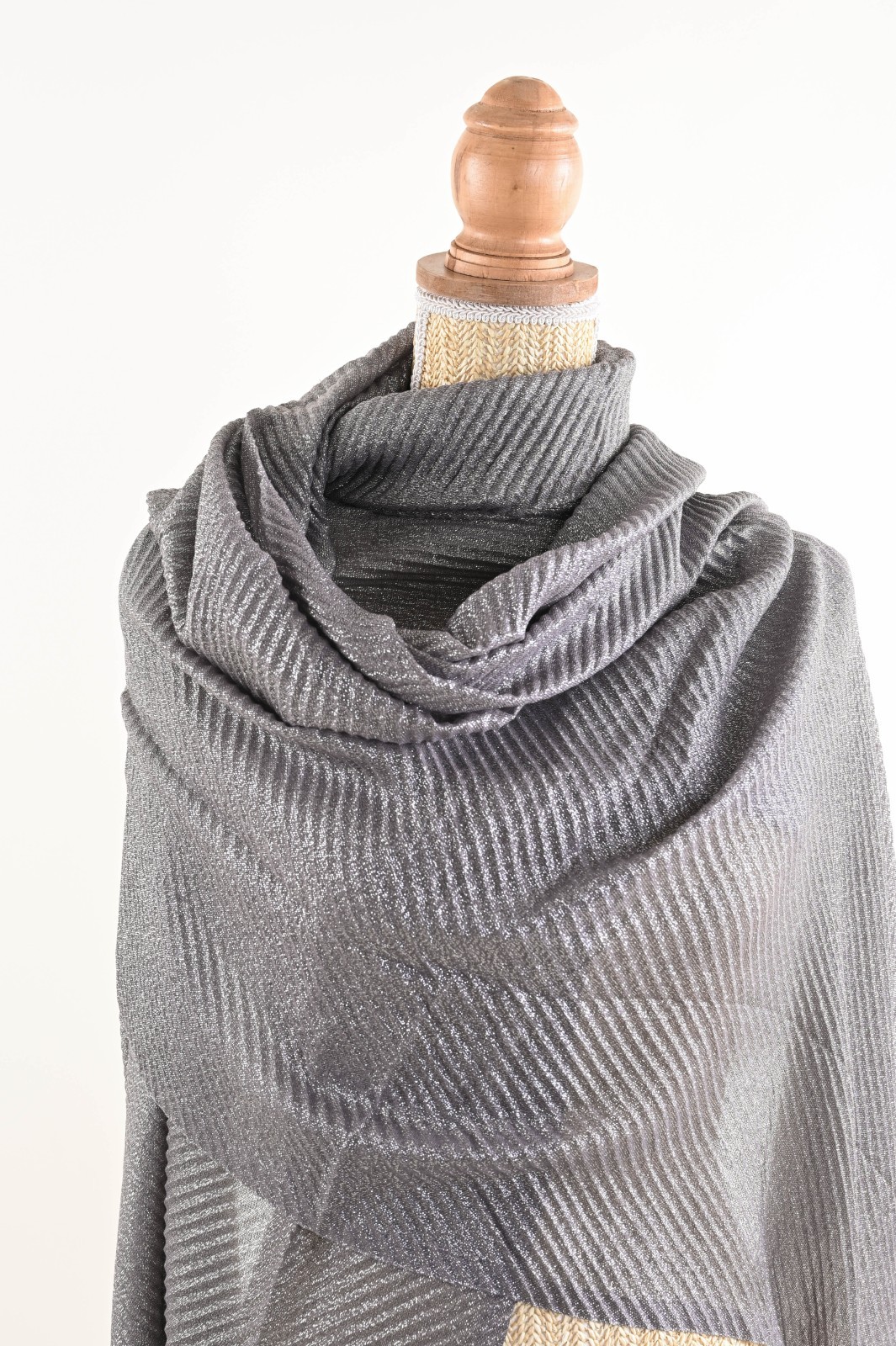 KYF6044-90_GRIGIO-SCURO SCIARPA CON DETTAGLI LUMINOSI - Dark gray, TU