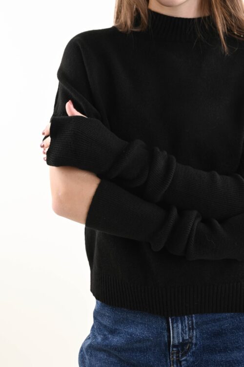 Alternative view of MANICOTTI IN MAGLIA IN MISTO LANA