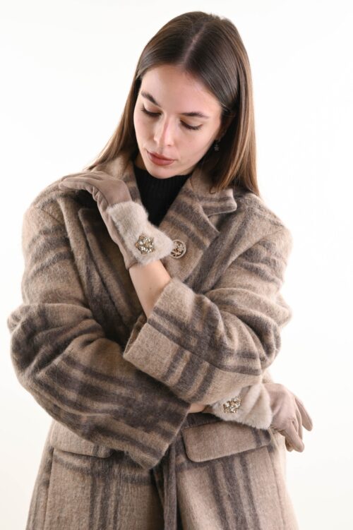 GUANTI IN PELLICCIA CON DETTAGLIO GIOIELLO