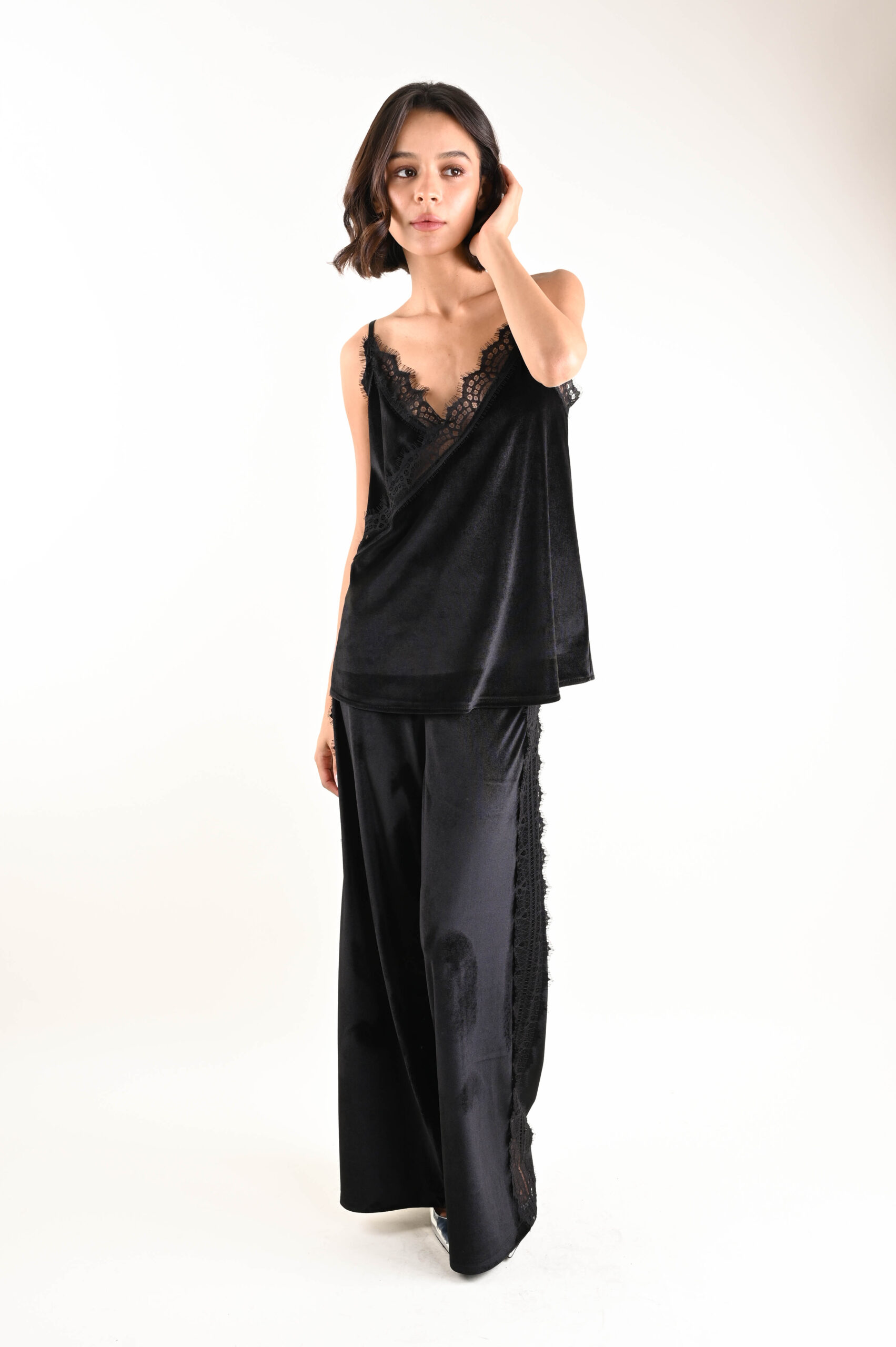 TOP IN VELLUTO CON PIZZO - immagine 6