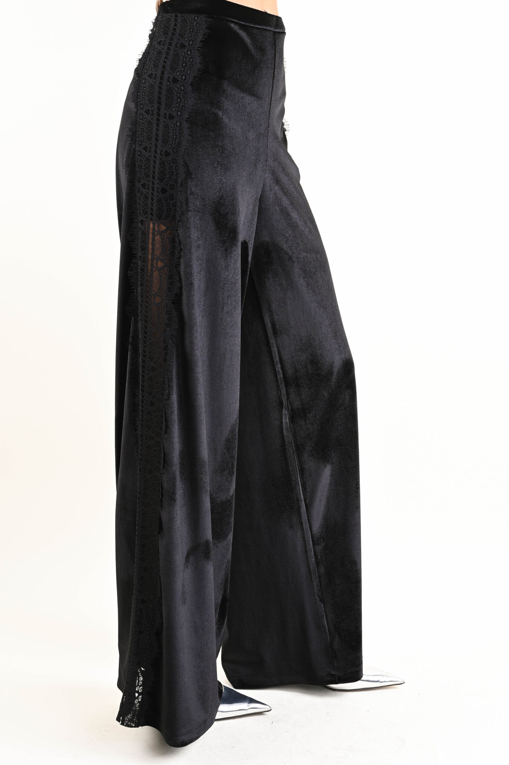 PANTALONI AMPI IN PIZZO E VELLUTO - immagine 4