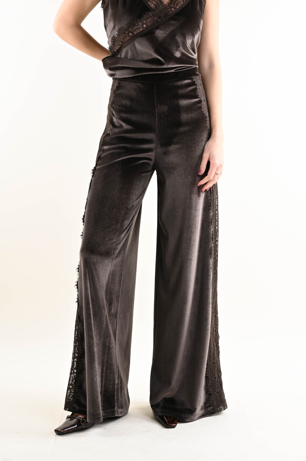 LM81161-90_MORO PANTALONI AMPI IN PIZZO E VELLUTO - Moro, S