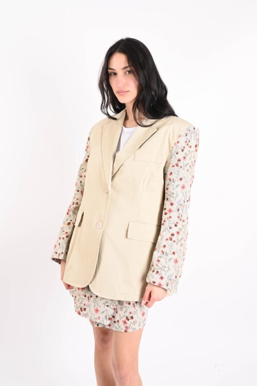 GIACCA CON MANICHE FLOREALI