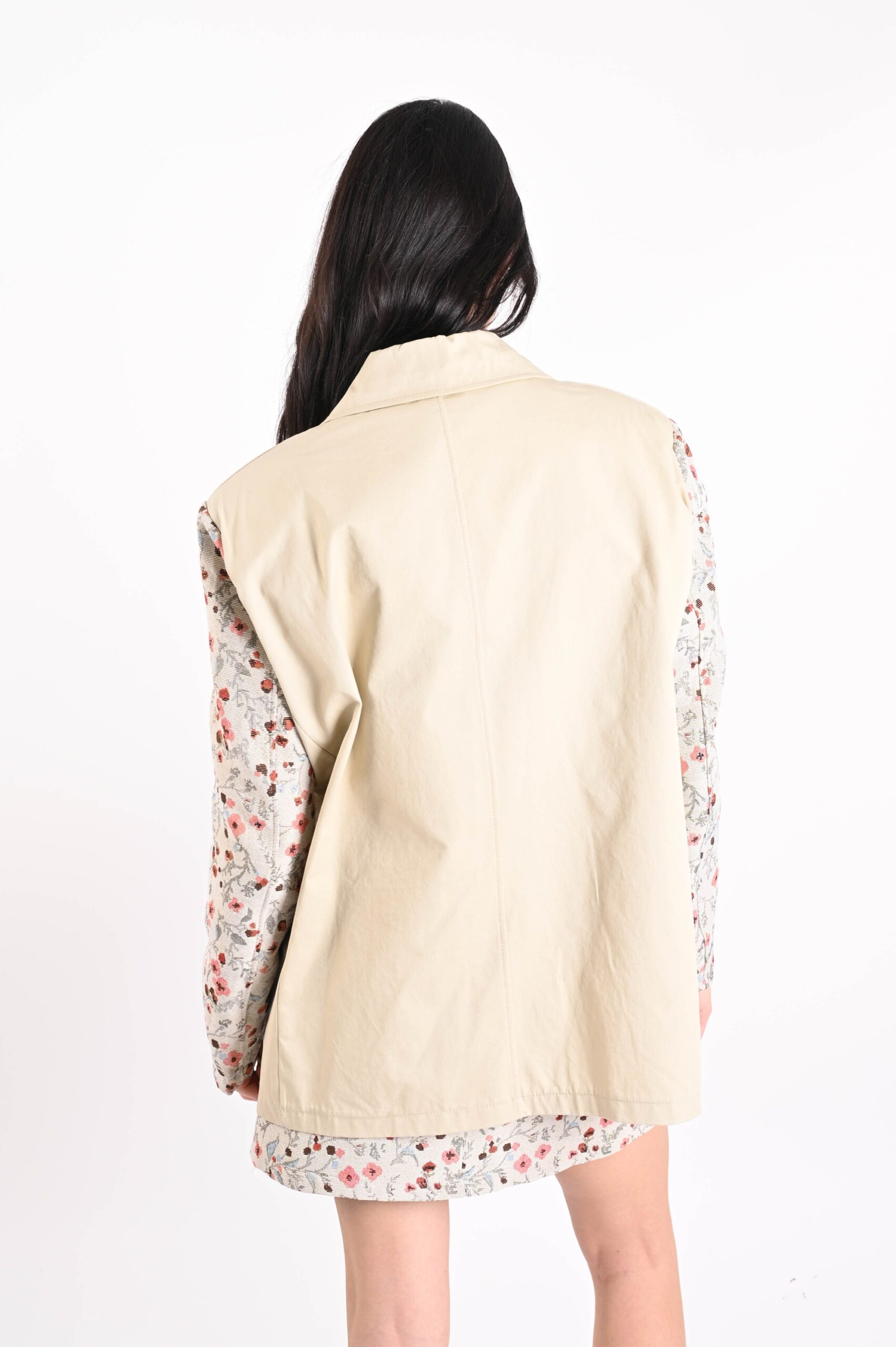 GIACCA CON MANICHE FLOREALI - Image 3