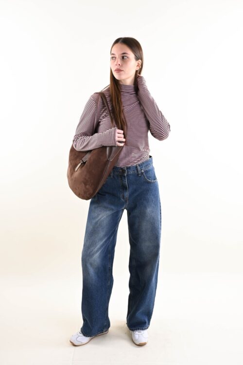 Alternative view of MAGLIA A RIGHE FELPATA CON COLLO ALTO