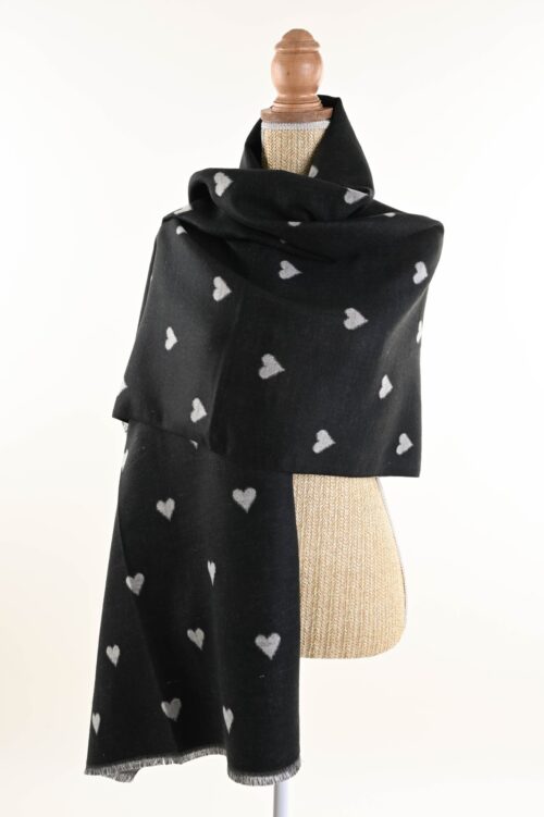 SCIARPA MORBIDA CON MOTIVO A CUORI