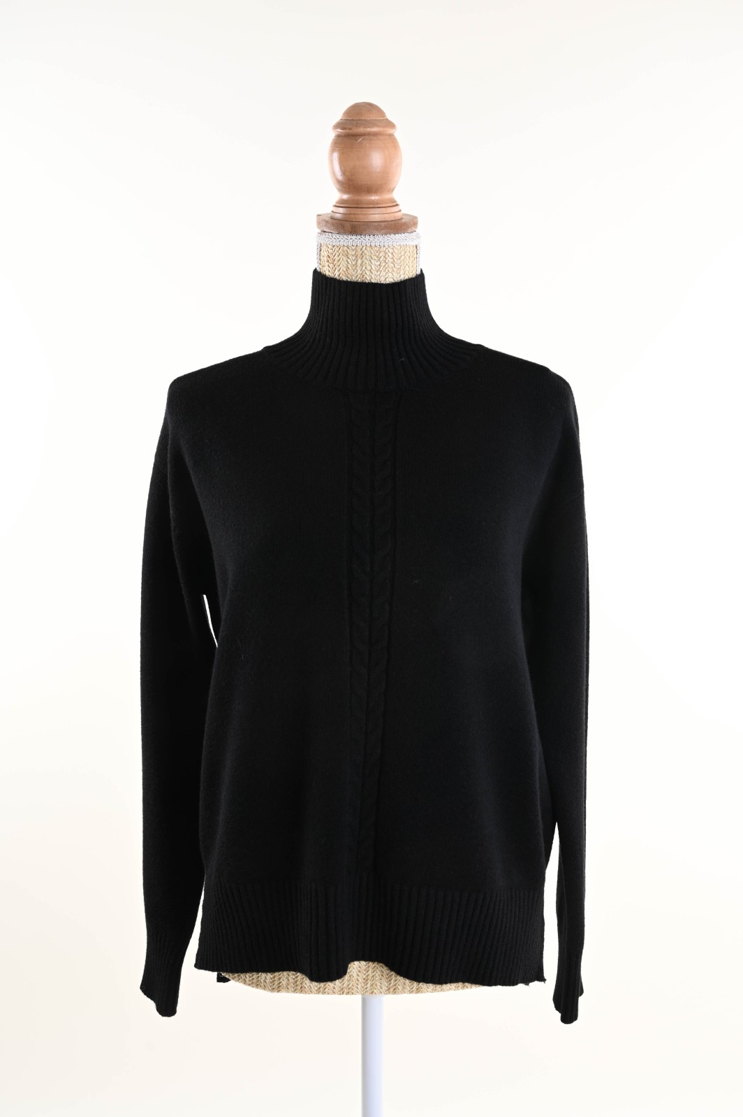 DSC_6500 MAGLIA CON COLLO ALTO E TRECCIA CENTRALE - Black, TU