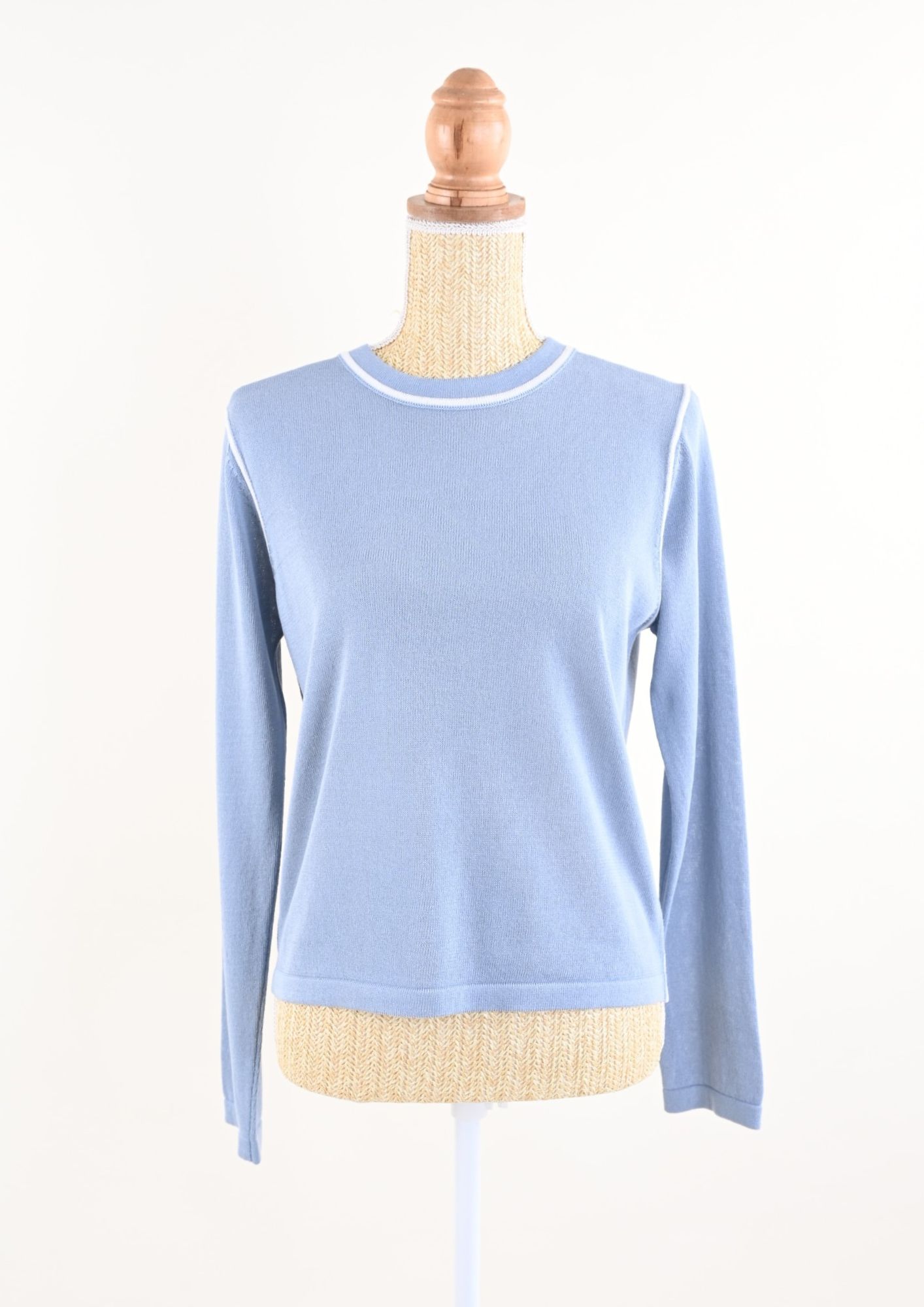 MAGLIA LEGGERA A MANICHE LUNGHE CON PROFILI A CONTRASTO