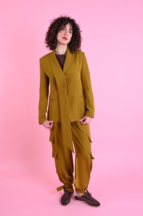 Alternative view of PANTALONI CARGO CON LACCI SUL FONDO