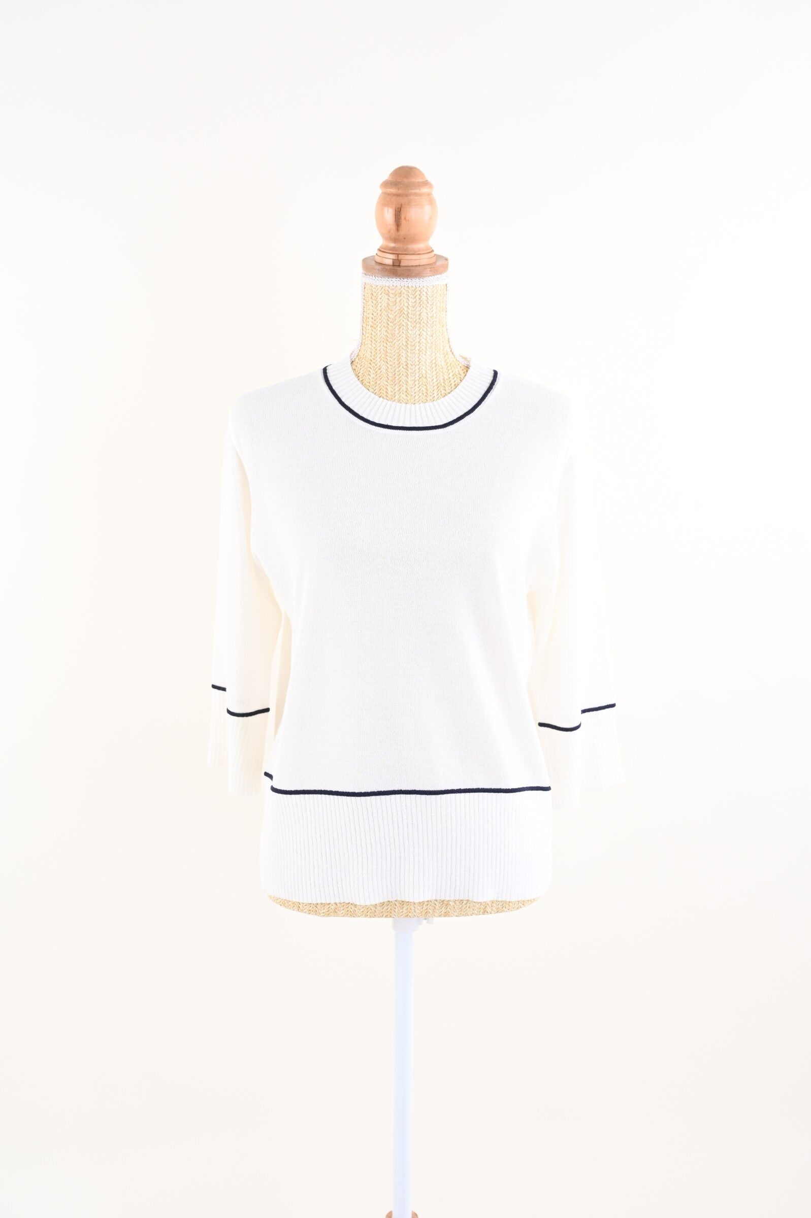 DSC_9985 MAGLIA PROFILI A CONTRASTO CON MANICHE A TRE QUARTI - Panna, TU