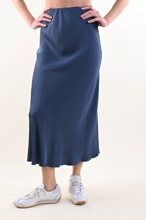 Alternative view of GONNA LONGUETTE SATIN