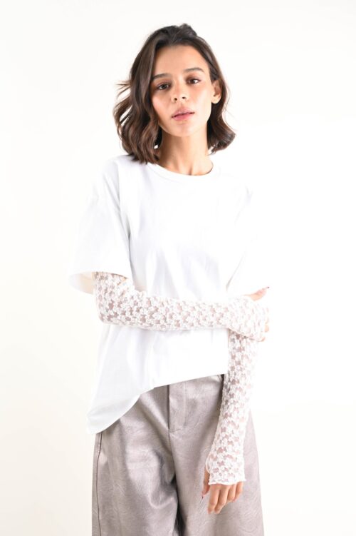 T-SHIRT CON INSERTI IN PIZZO