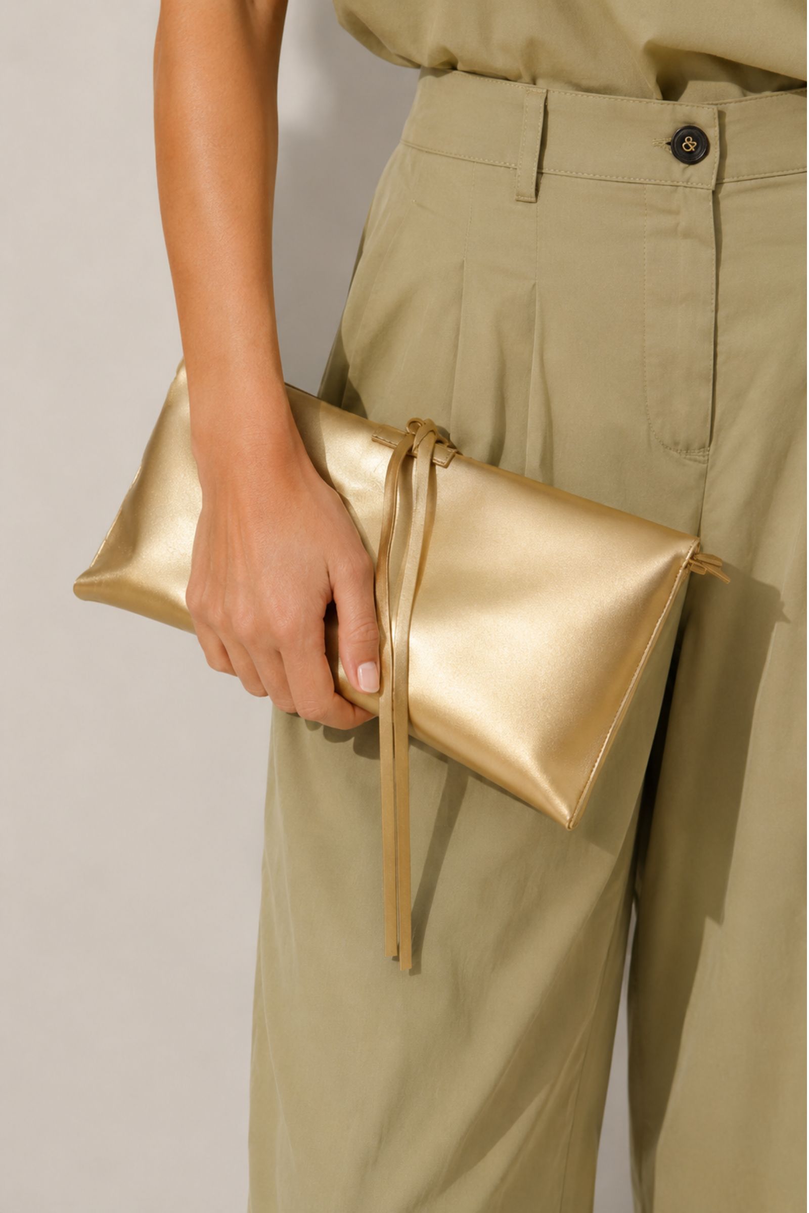 POCHETTE CON LACCETTI