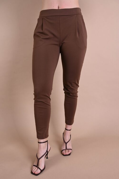 PANTALONI A SIGARETTA CON ELASTICO IN VITA