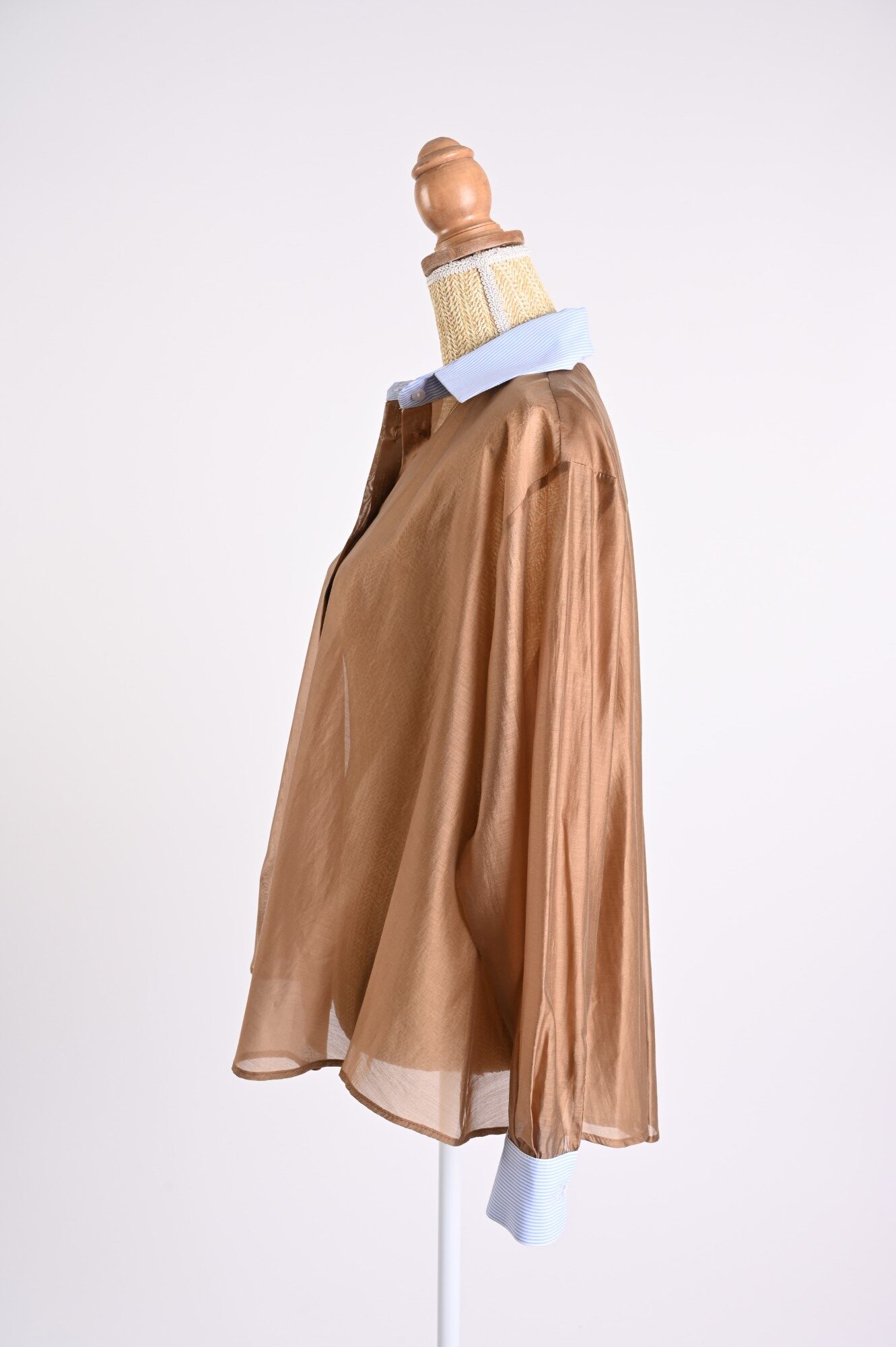 CAMICIA CON COLLETTO E POLSI IN TESSUTO A RIGHE - Image 3