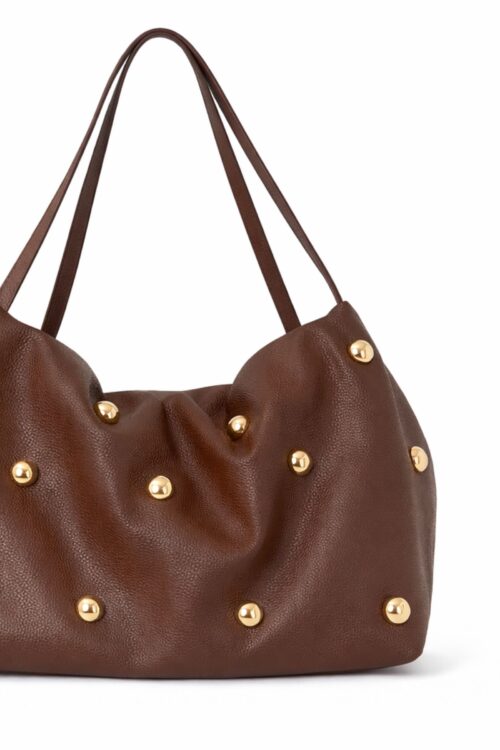 BORSA BAULETTO IN PELLE MARTELLATA CON SFERE METALLICHE