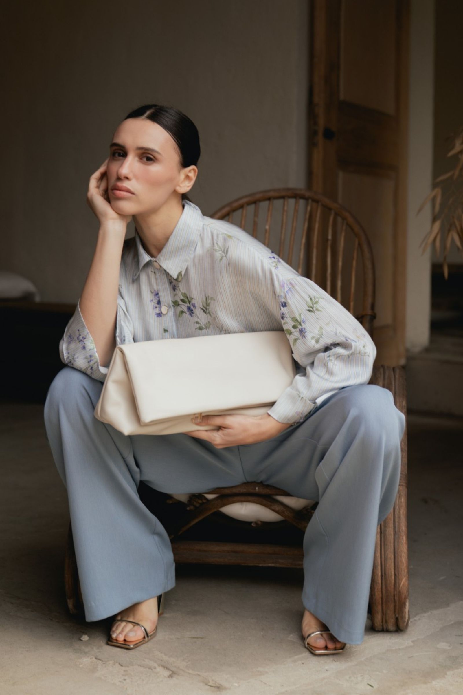 POCHETTE IN PELLE LISCIA A PORTAFOGLIO - immagine 5