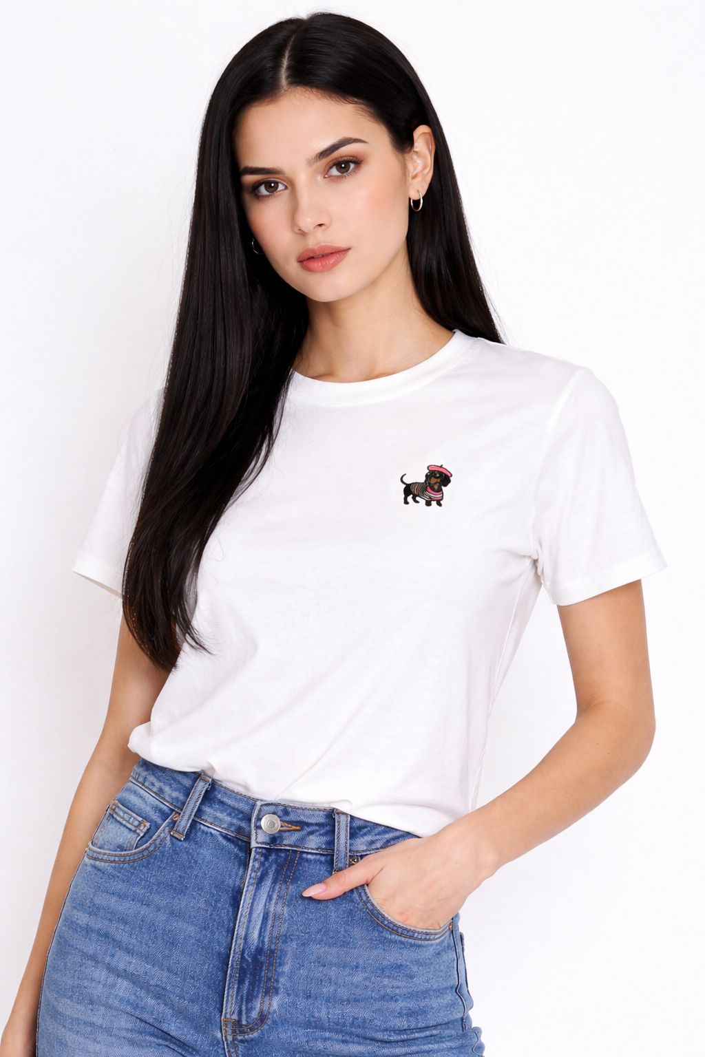 T-SHIRT CON RICAMO BASSOTTO