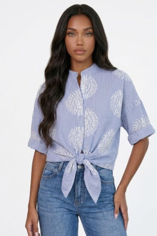 CAMICIA RICAMATA CON NODO FRONTALE