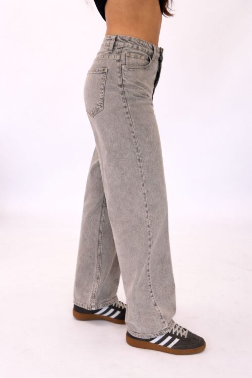 Alternative view of JEANS CON CUCITURA FRONTALE