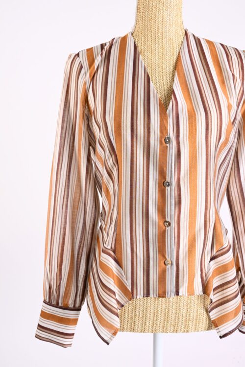 Alternative view of CAMICIA A RIGHE CON SCOLLO A V E FONDO ASIMMETRICO