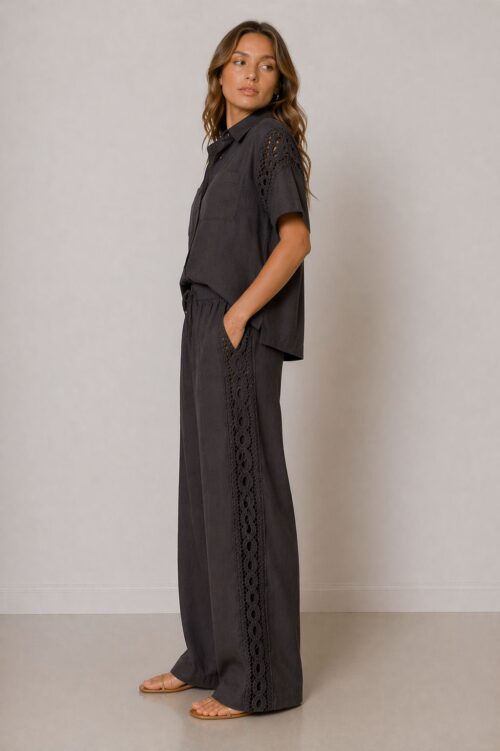 Alternative view of PANTALONI CON INSERTO DI PASSAMANERIA LATERALE