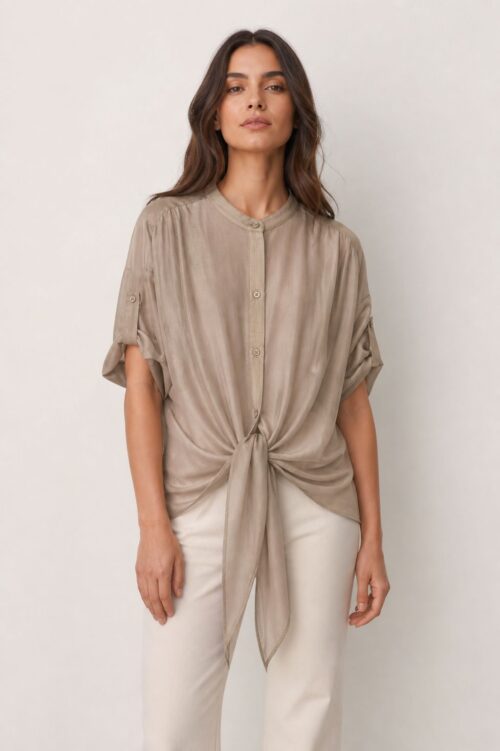 CAMICIA CON NODO FRONTALE E MANICHE REGOLABILI