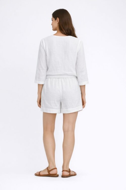 Alternative view of BLUSA IN LINO CON MANICHE A 3/4 E SCOLLO A V