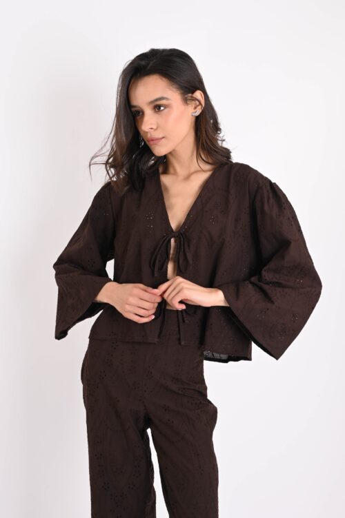 CAMICIA IN SANGALLO CON LACCETTI DAVANTI