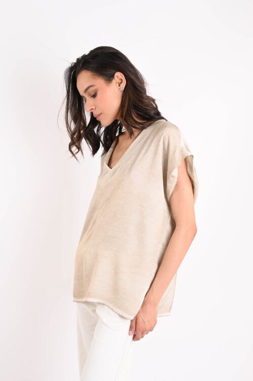 Alternative view of BLUSA SCOLLO A V TINTO FREDDO