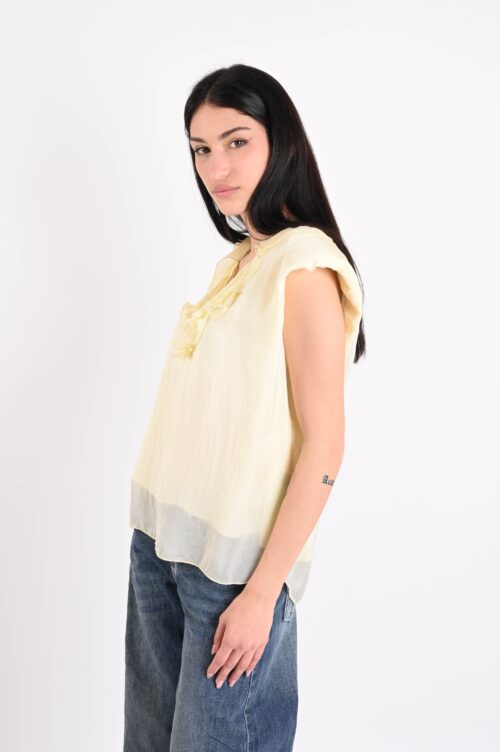 Alternative view of TOP CON VOLANT E SPALLINE IMBOTTITE IN MISTO SETA