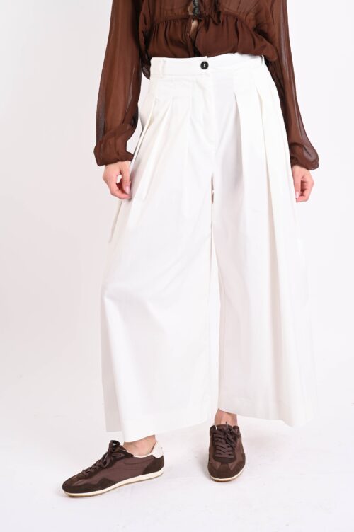 PANTALONI AMPI CON PINCES