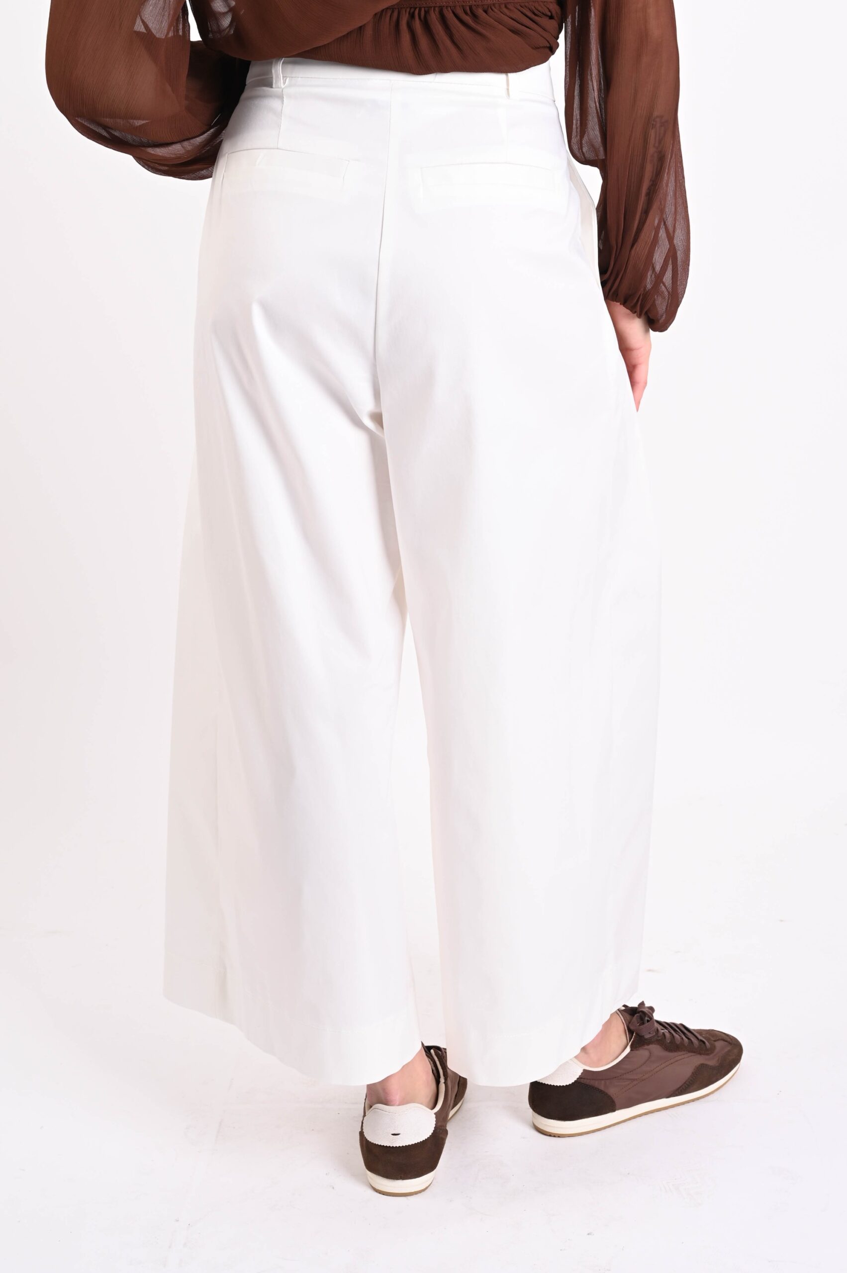 PANTALONI AMPI CON PINCES - Image 3