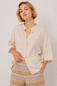 CAMICIA IN TENCEL CON COLLETTO ALLA COREANA