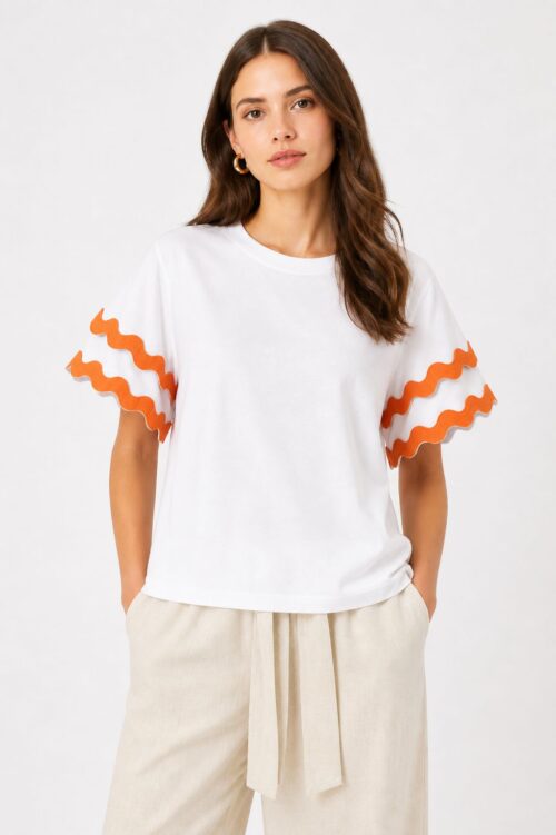 T-SHIRT CON MANICHE ONDULATE