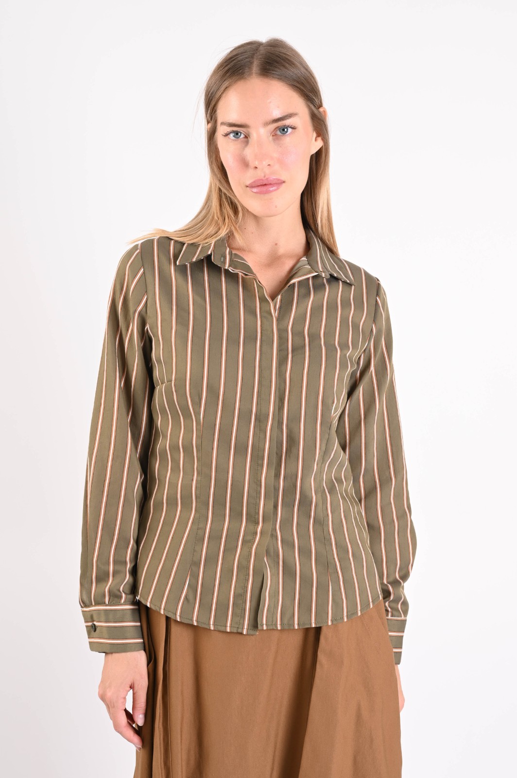 CAMICIA A RIGHE CON COLLO CLASSICO