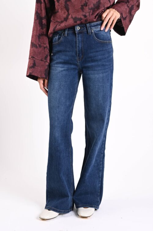 Alternative view of JEANS DRITTI
